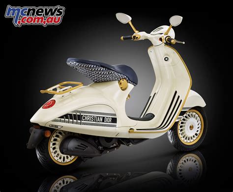 vespa dior in vendita|vespa 946 christian dior price.